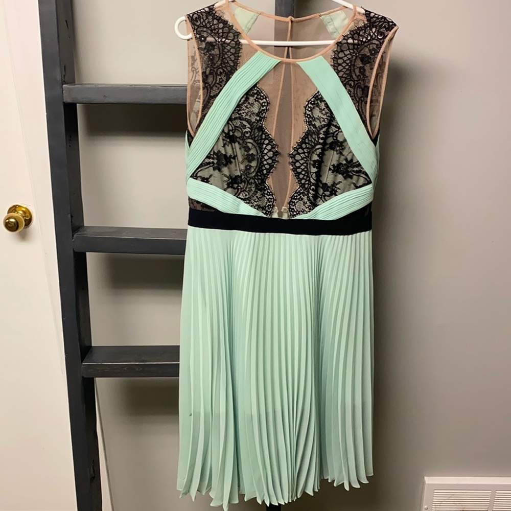 Beautiful Arianne Dress (12) purchased from the Bay. - Picture 1 of 6